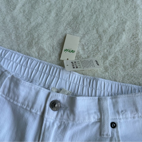 Aerie Daydream Denim Shorts - Picture 6 of 13